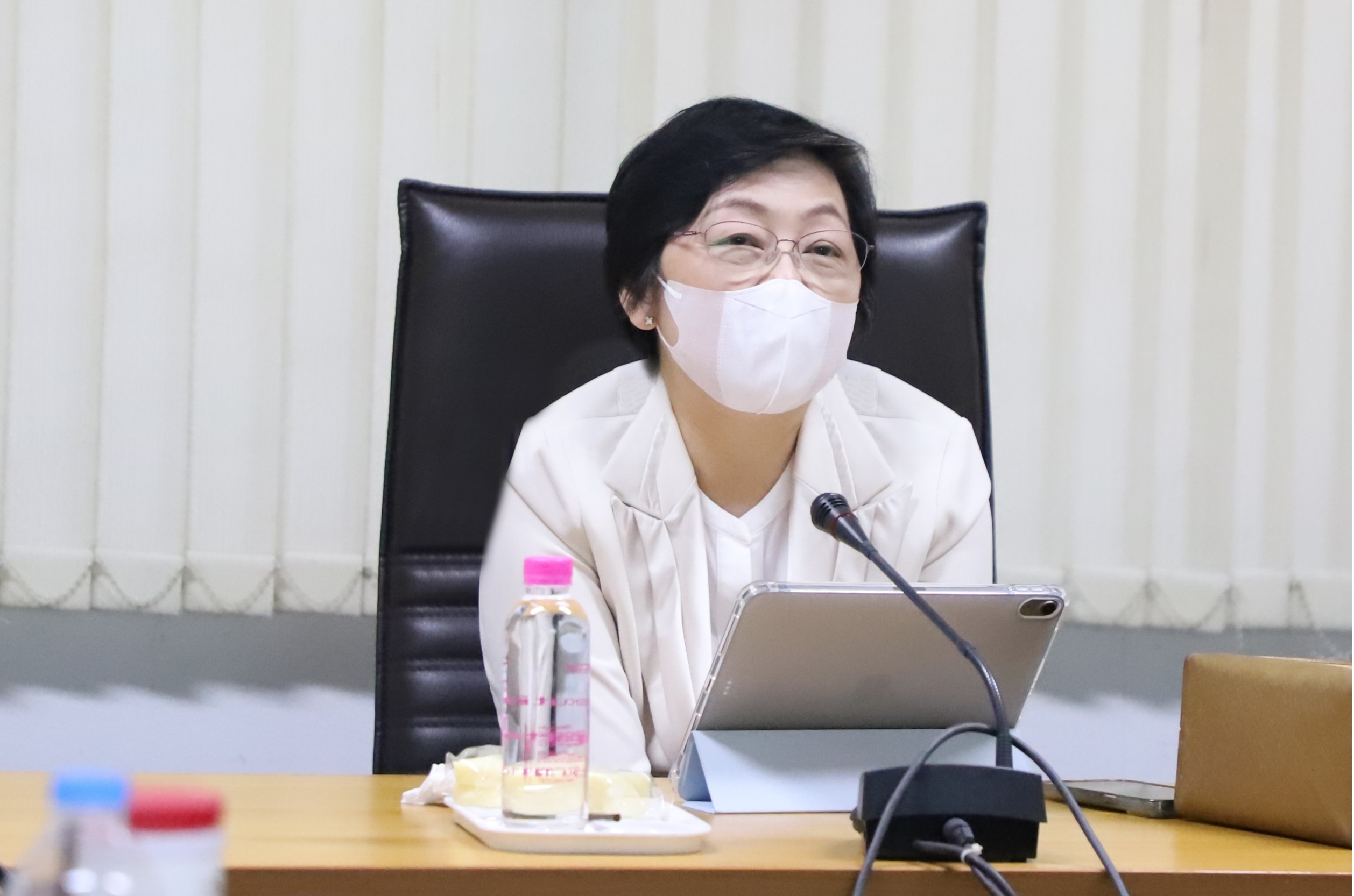 กรมบังคับคดีประชุมคณะทำงานแก้ไขกฎกระทรวงว่าด้วยการจดทะเบียนและการกำหนดคุณสมบัติ ผู้ทำแผนและผู้บริหารแผนฟื้นฟูกิจการ พ.ศ. 2545 และที่แก้ไขเพิ่มเติม
